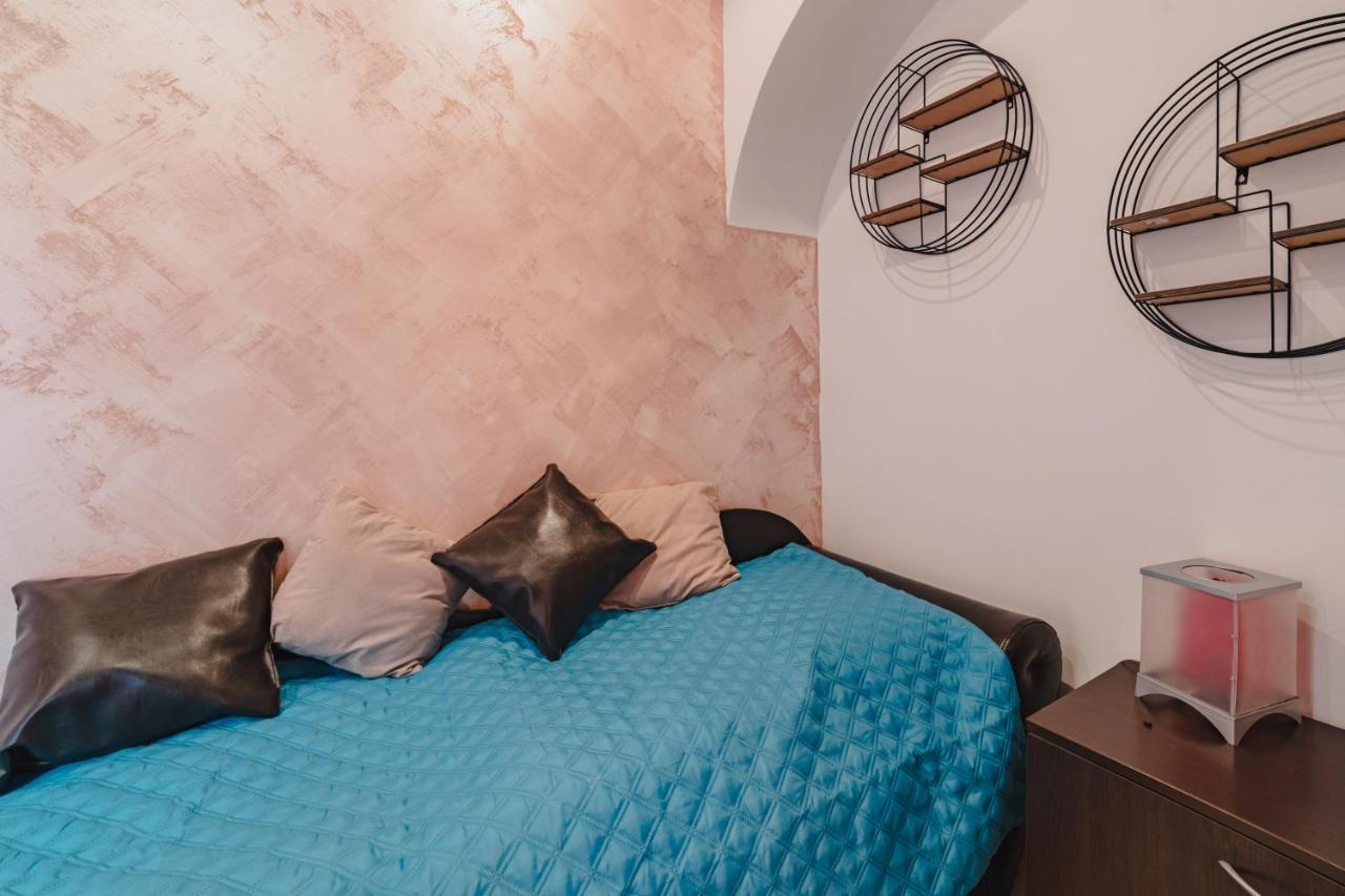 Appartamento Old Town Studio Braşov Esterno foto